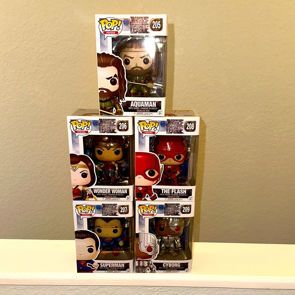 Lot of 5 Funko POP! Heroes Justice League NIB Superman Wonder Woman Aquaman